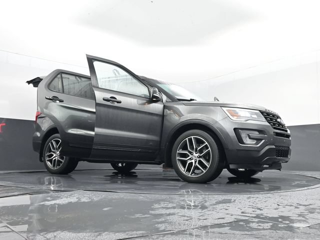 Used 2017 Ford Explorer Sport AWD/4WD image 37