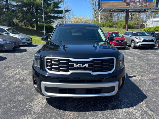 Used 2025 Kia Telluride S FWD image 3