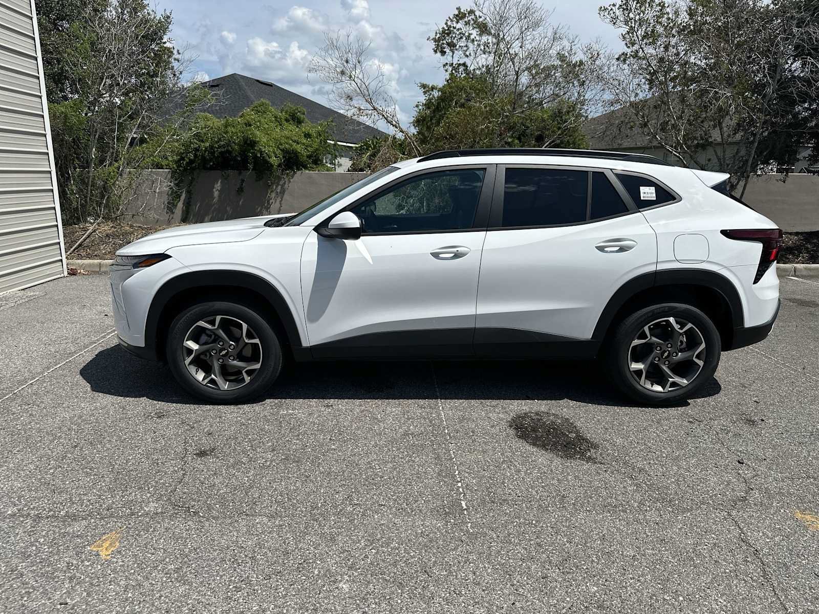 New 2026 Chevrolet Trax LT w/ Driver Confidence Package FWD image 3