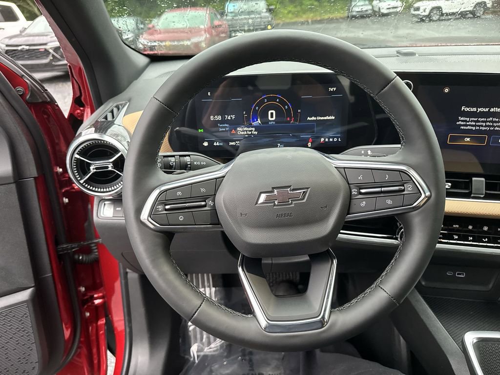 New 2026 Chevrolet Equinox ACTIV w/ Convenience Package III AWD/4WD image 16
