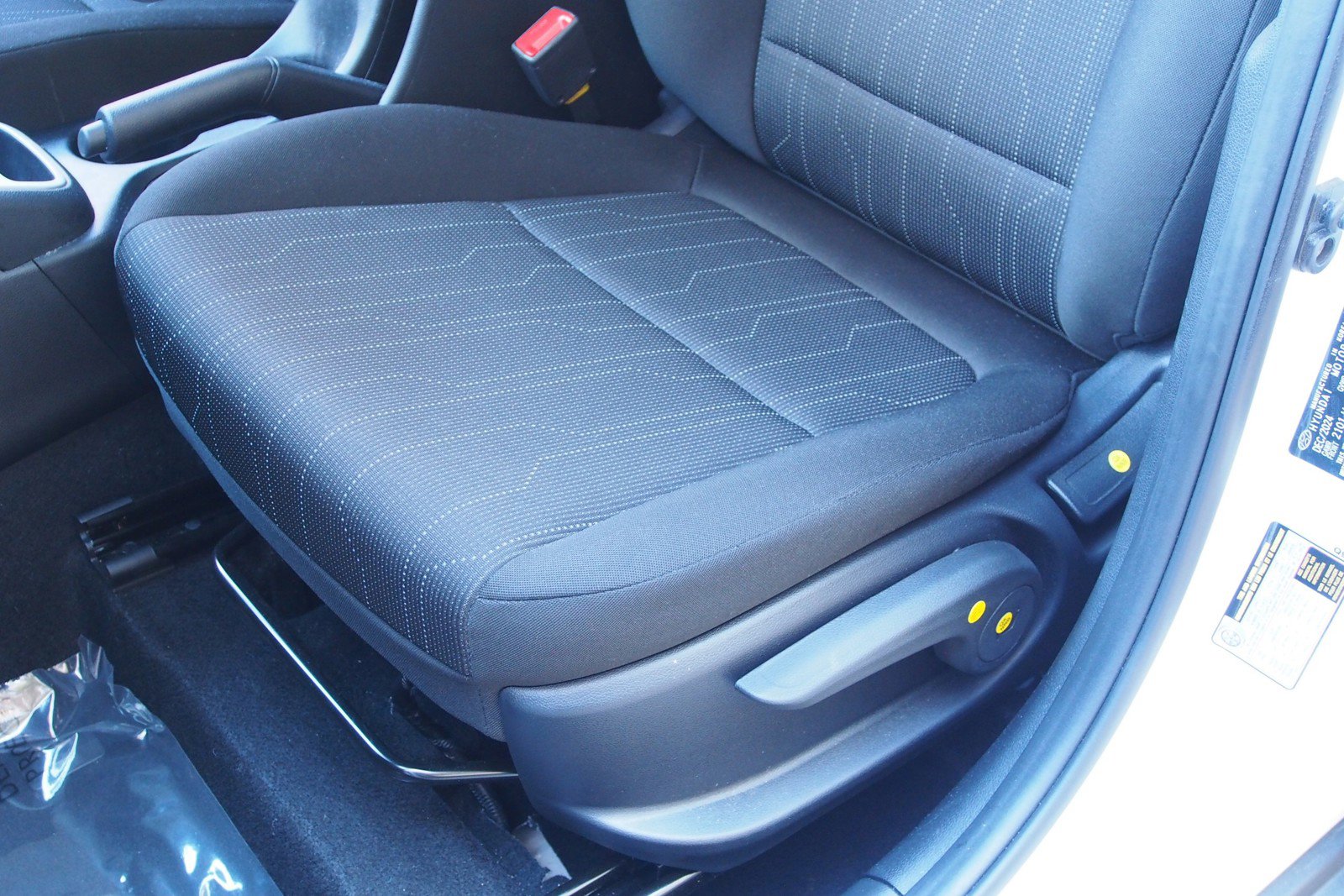 Used 2025 Hyundai Venue SE image 17