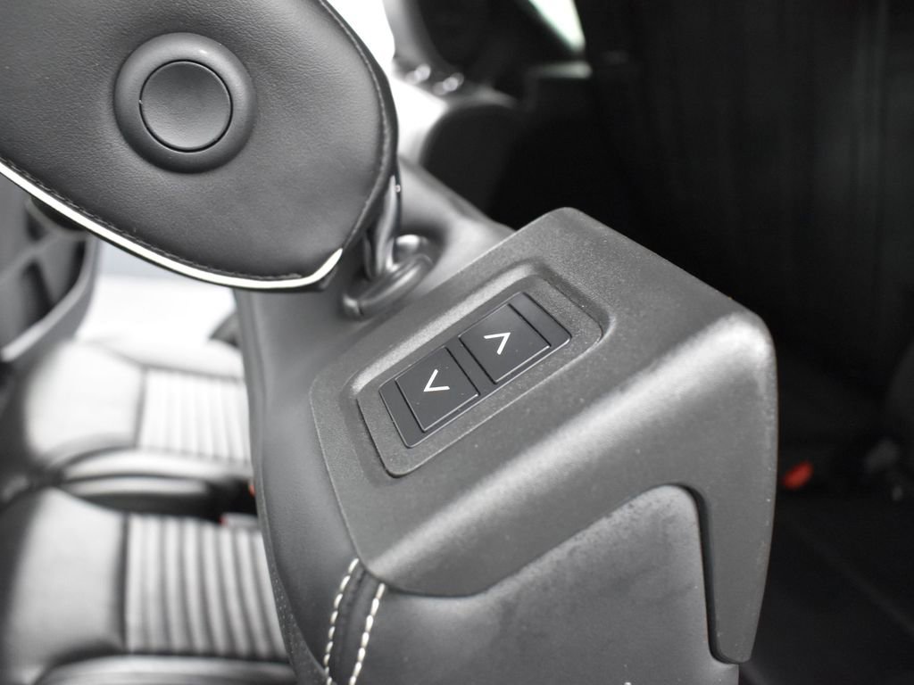 Used 2022 Land Rover Discovery HSE R-Dynamic image 29