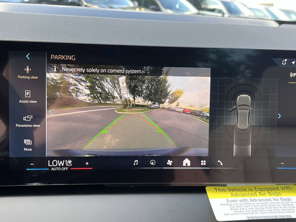 New 2025 BMW X3 xDrive30i w/ Convenience Package image 17