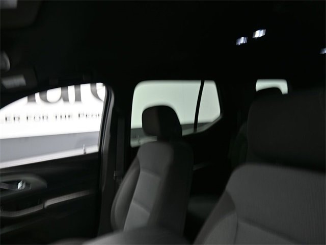 Used 2023 Chevrolet Traverse LT image 17