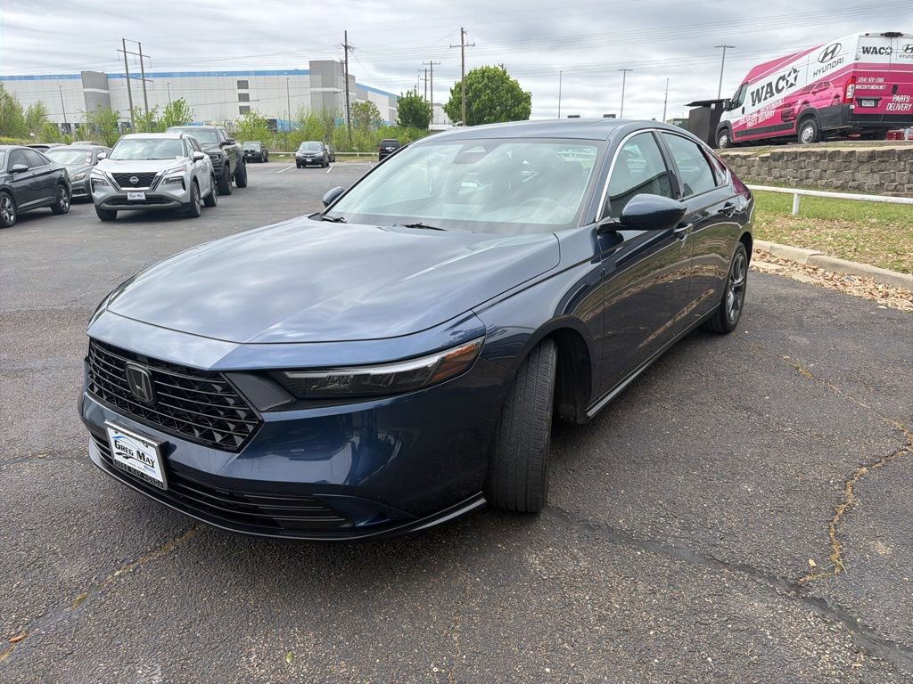 Used 2023 Honda Accord EX image 7