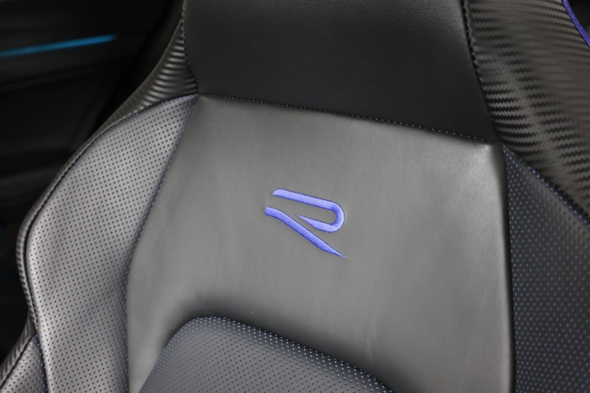 Used 2024 Volkswagen Golf R AWD/4WD image 52