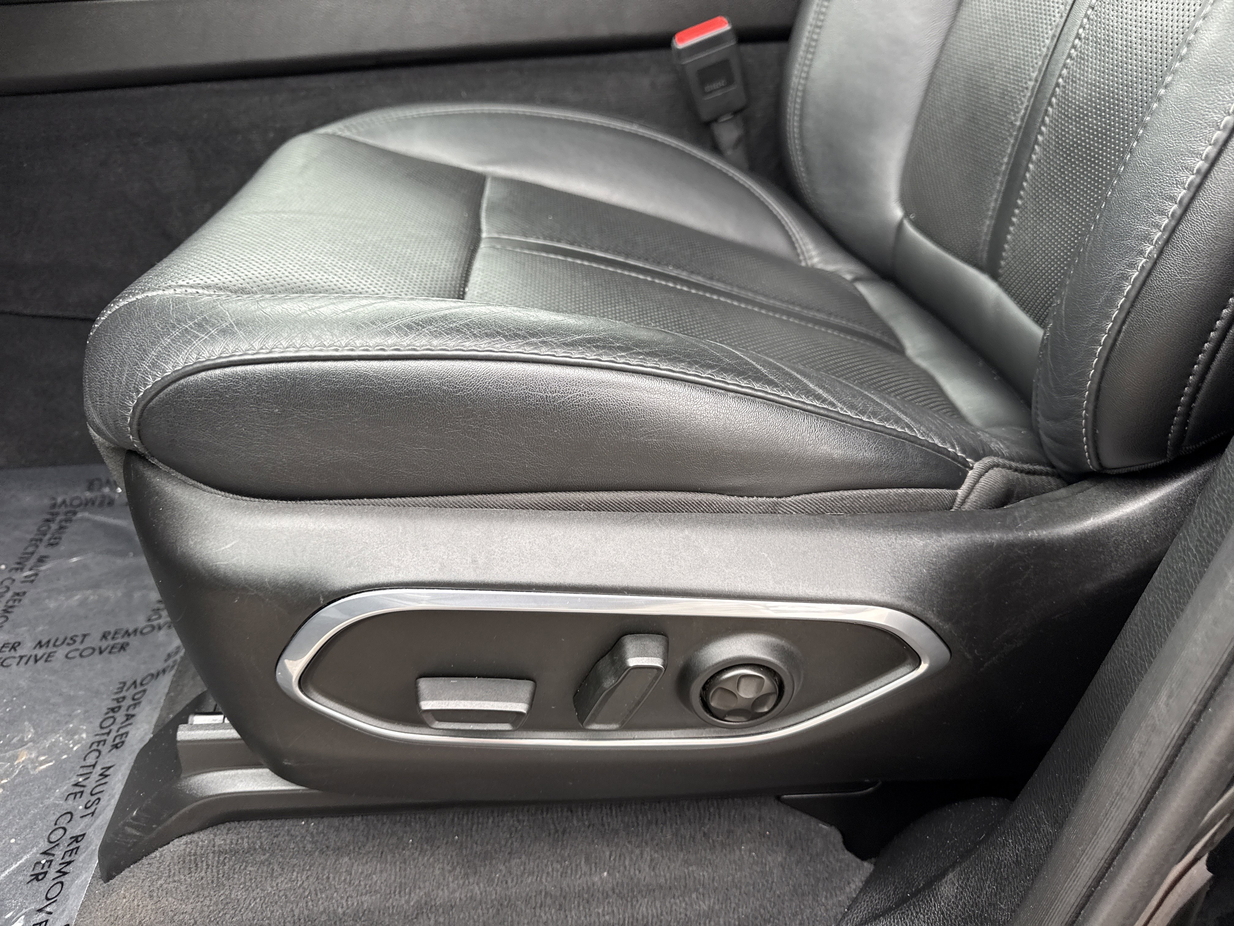 Used 2023 Jeep Wagoneer L Series III w/ Preferred Equipment Group image 48