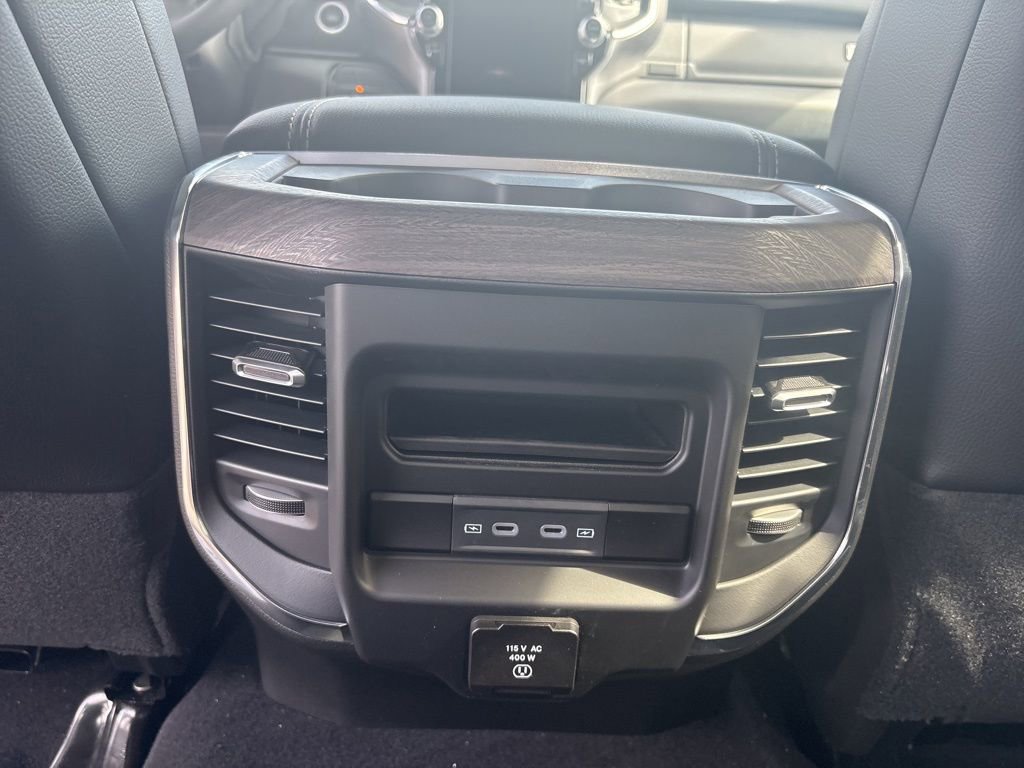 New 2026 RAM 2500 Laramie AWD/4WD image 36