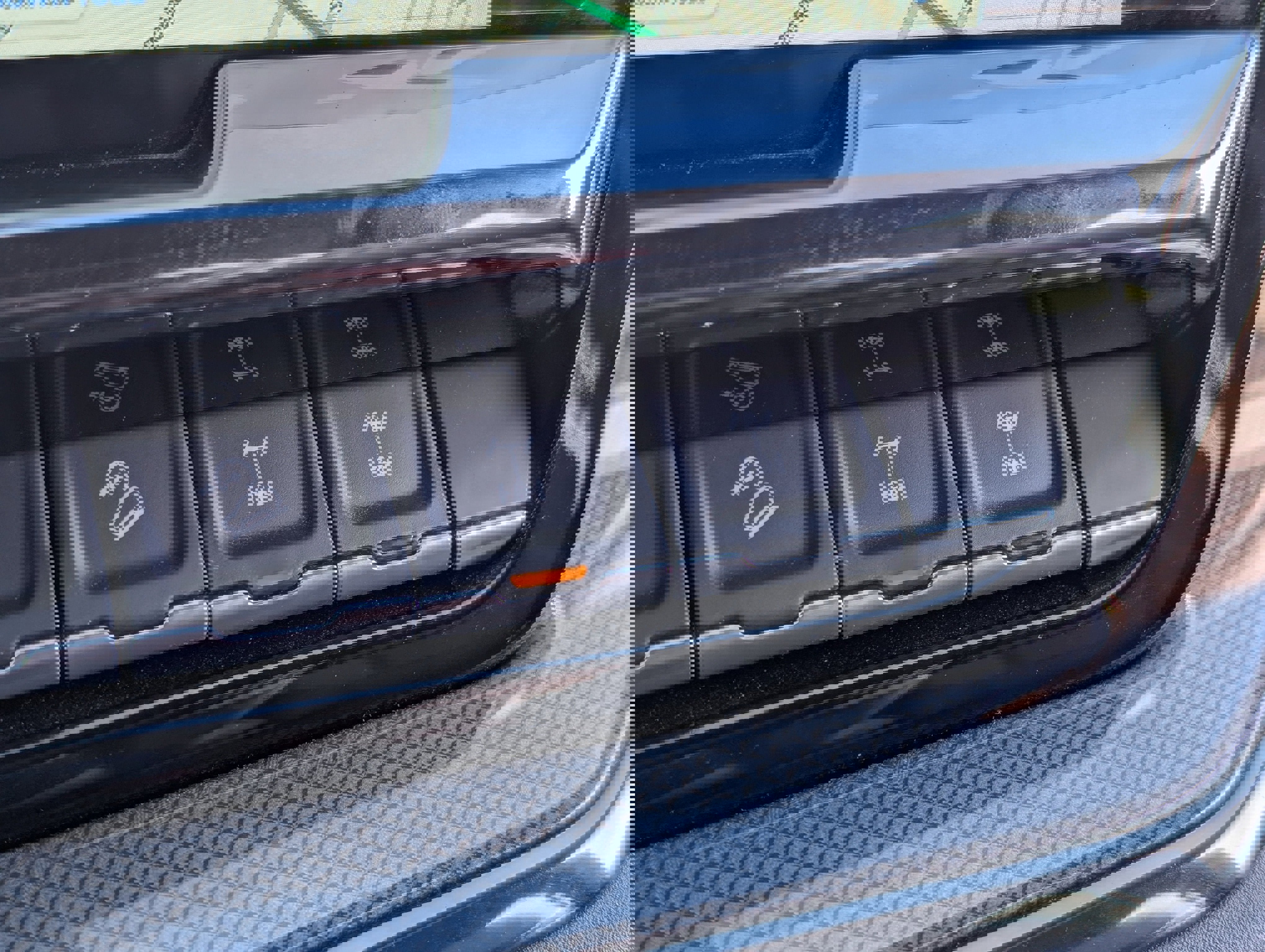 New 2025 Chevrolet Silverado 1500 ZR2 image 20