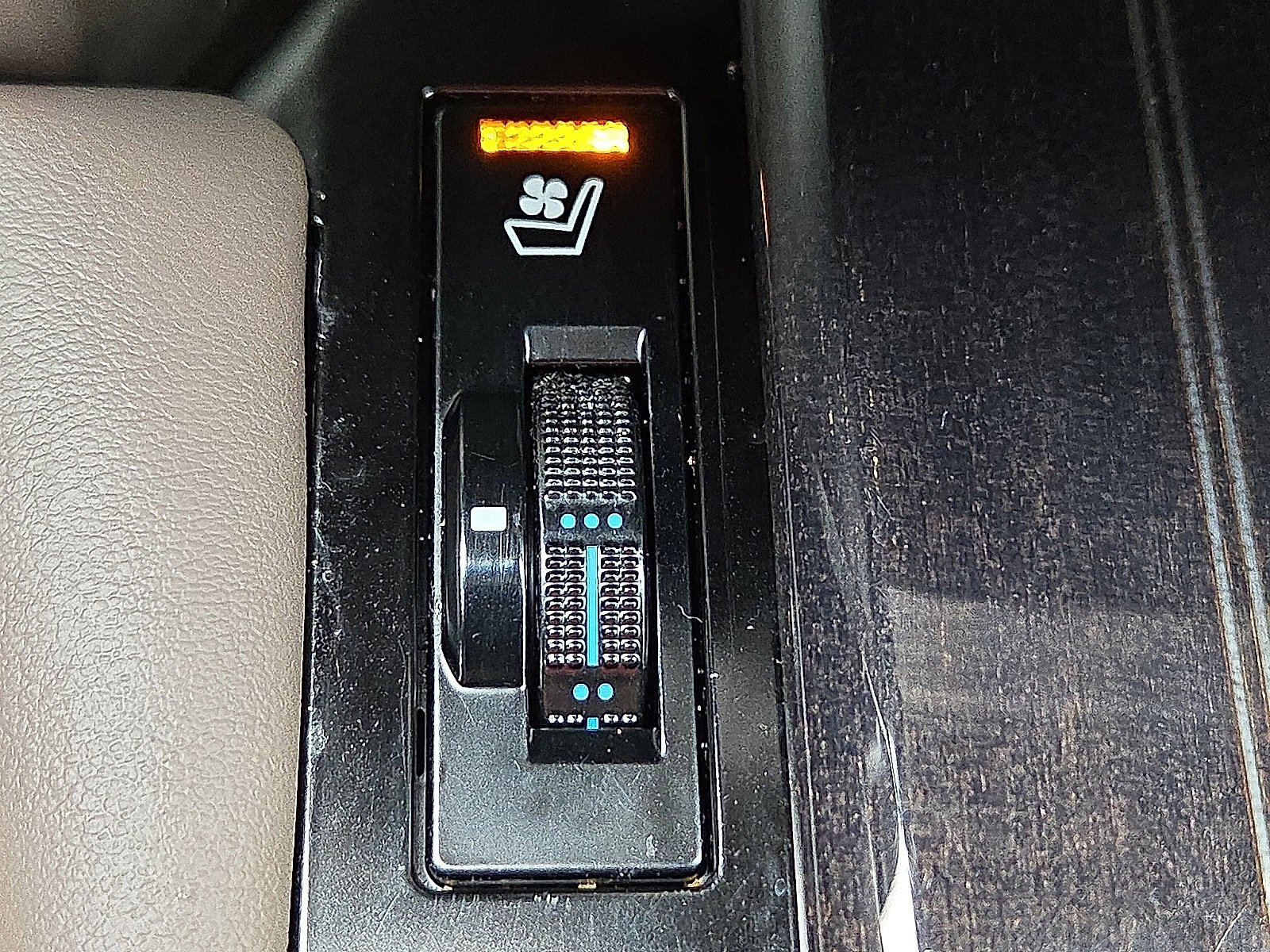 Used 2020 Lexus GX 460 Premium image 18