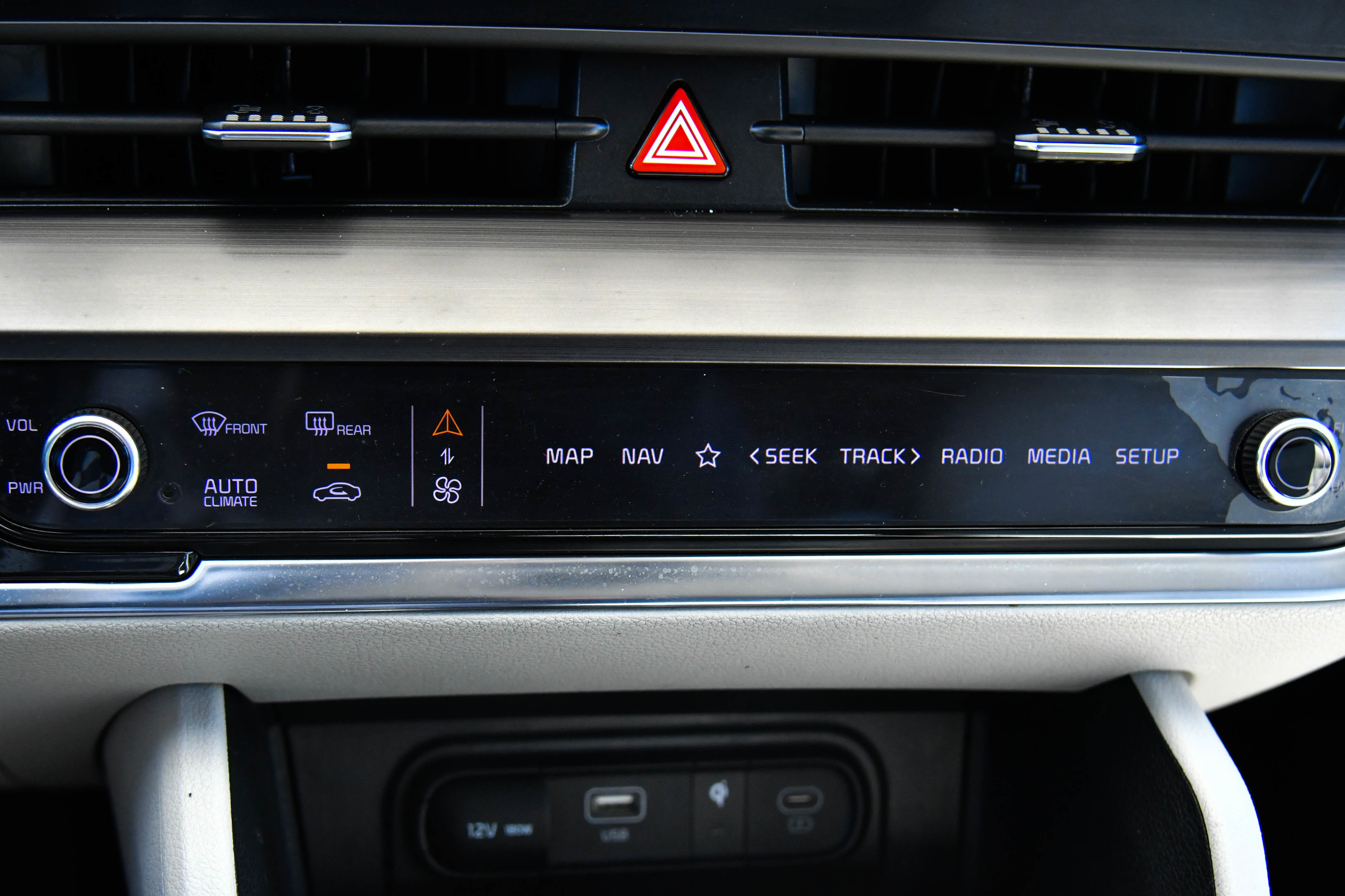 Used 2023 Kia Sportage EX FWD image 29
