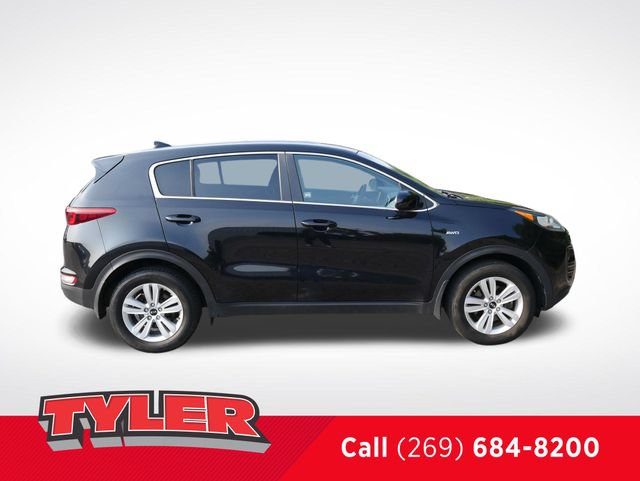 Used 2017 Kia Sportage LX AWD/4WD image 9