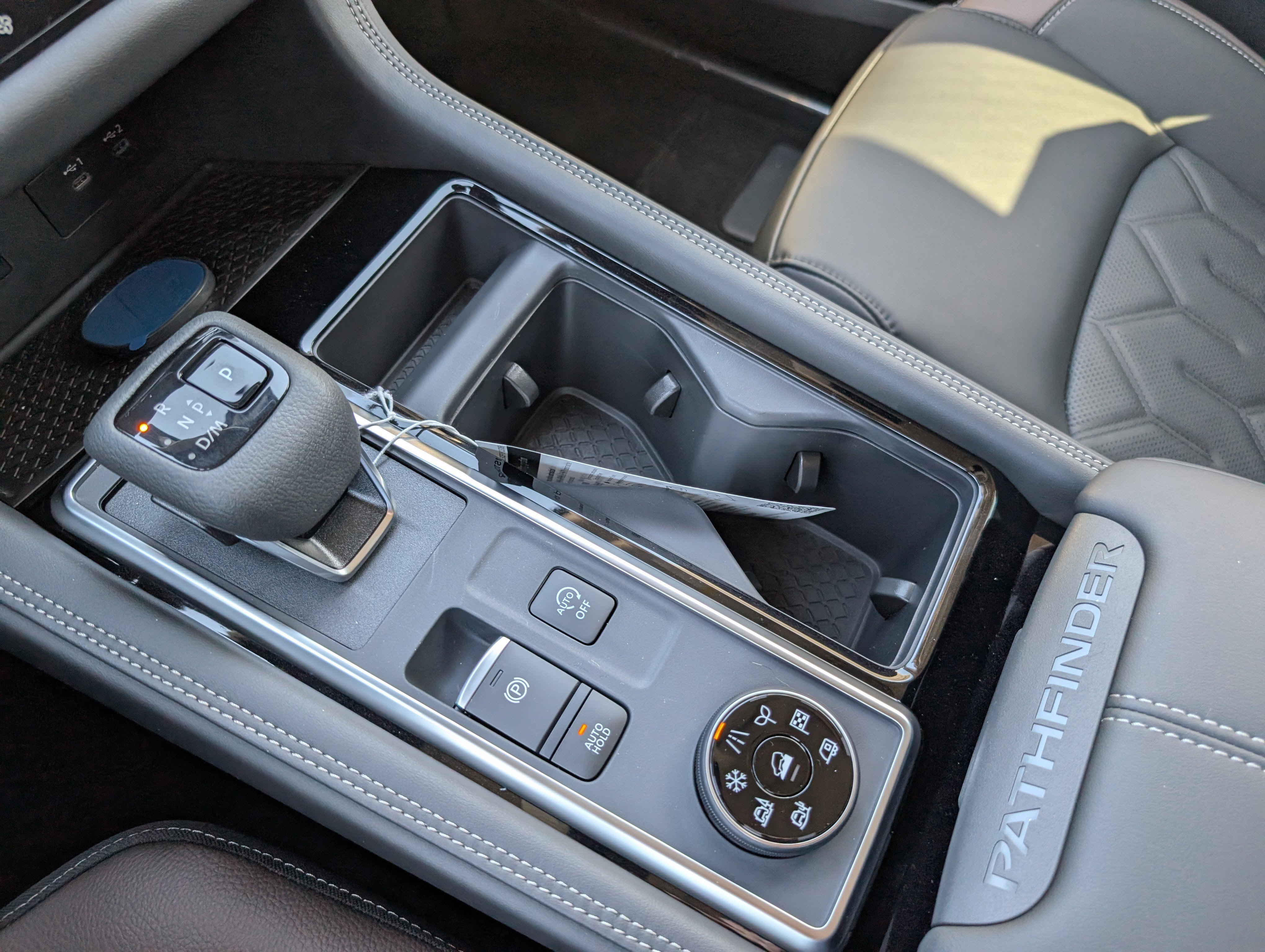 New 2026 Nissan Pathfinder Platinum image 19