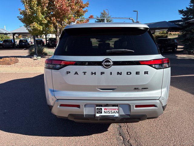 Certified 2024 Nissan Pathfinder SL w/ Black Appearance Package AWD/4WD image 6