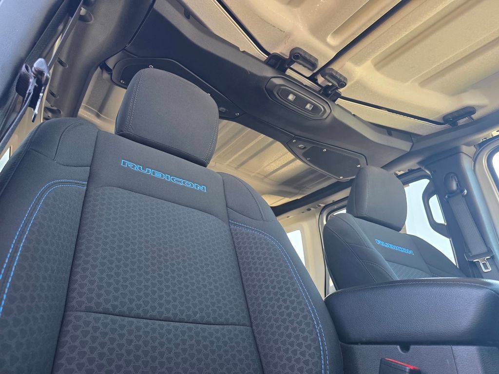 Used 2024 Jeep Wrangler Unlimited Rubicon 4xe AWD/4WD image 23