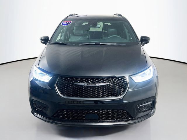 Used 2026 Chrysler Pacifica Limited w/ S Appearance Package image 3