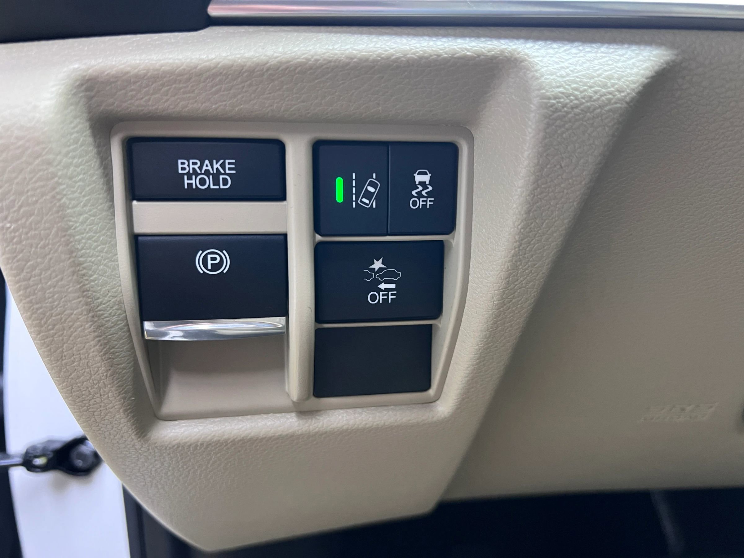 Used 2020 Acura MDX FWD image 34