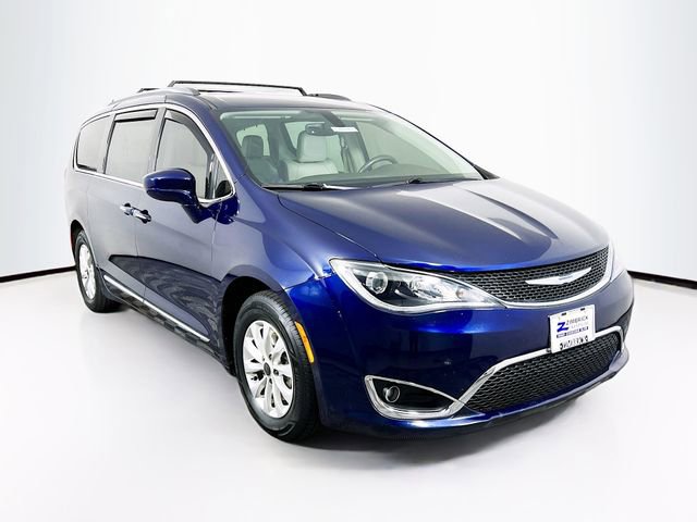 Used 2018 Chrysler Pacifica Touring-L Plus