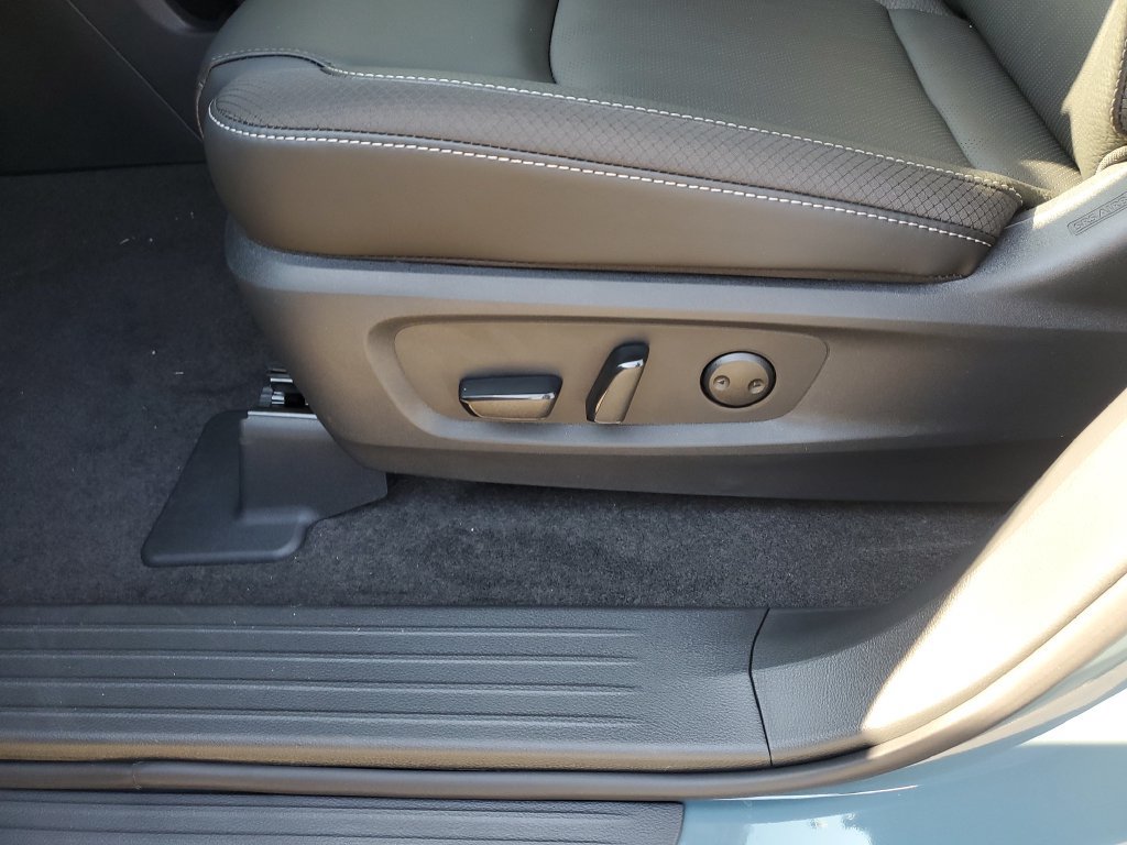 New 2026 Nissan Pathfinder SL FWD image 21