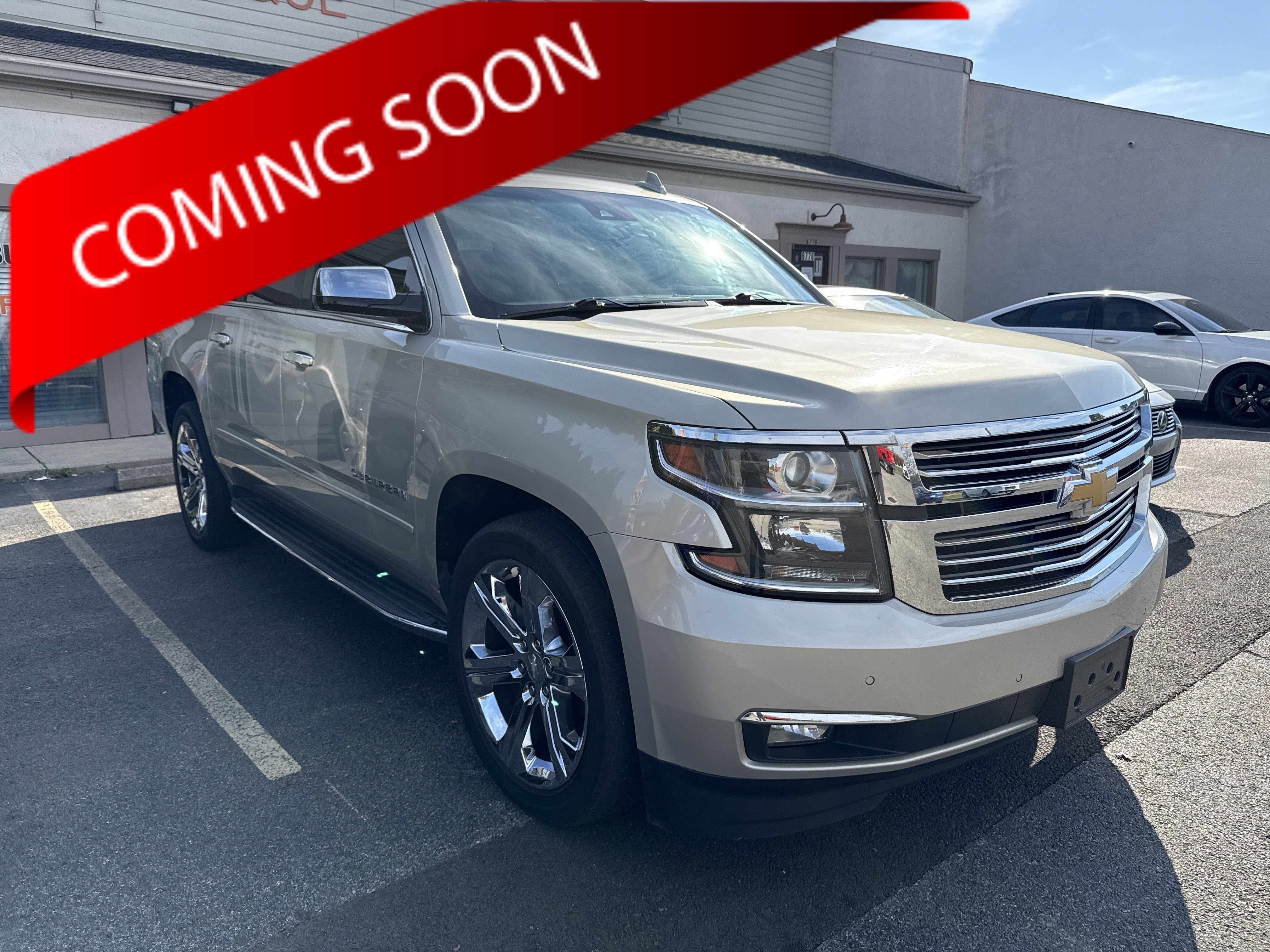 Used 2017 Chevrolet Suburban Premier AWD/4WD image 1