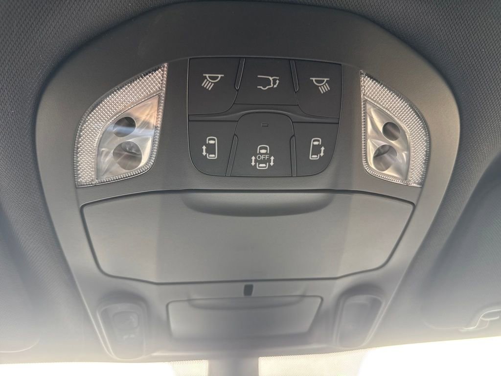 New 2026 Chrysler Pacifica Limited AWD/4WD image 22