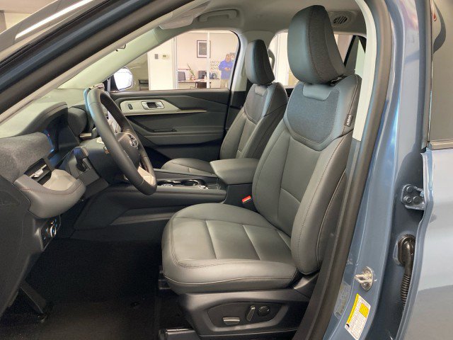 New 2026 Ford Explorer Active w/ Active Comfort Package image 17