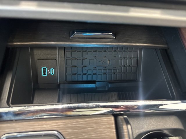 Used 2024 Ford Expedition Max Limited image 33