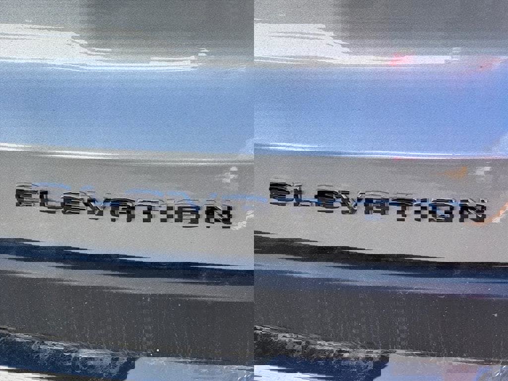 Used 2026 GMC Terrain Elevation w/ Elevation Premium Package image 7