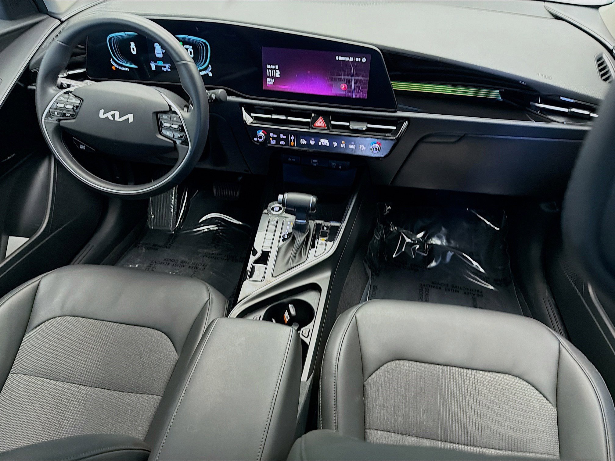 Used 2024 Kia Niro EX FWD image 12