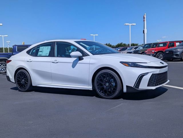 New 2026 Toyota Camry SE FWD image 2