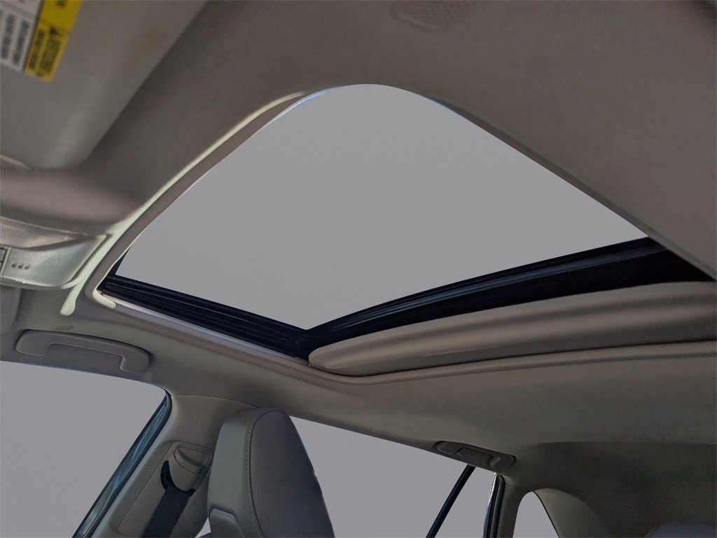 Used 2023 Toyota RAV4 Limited image 21