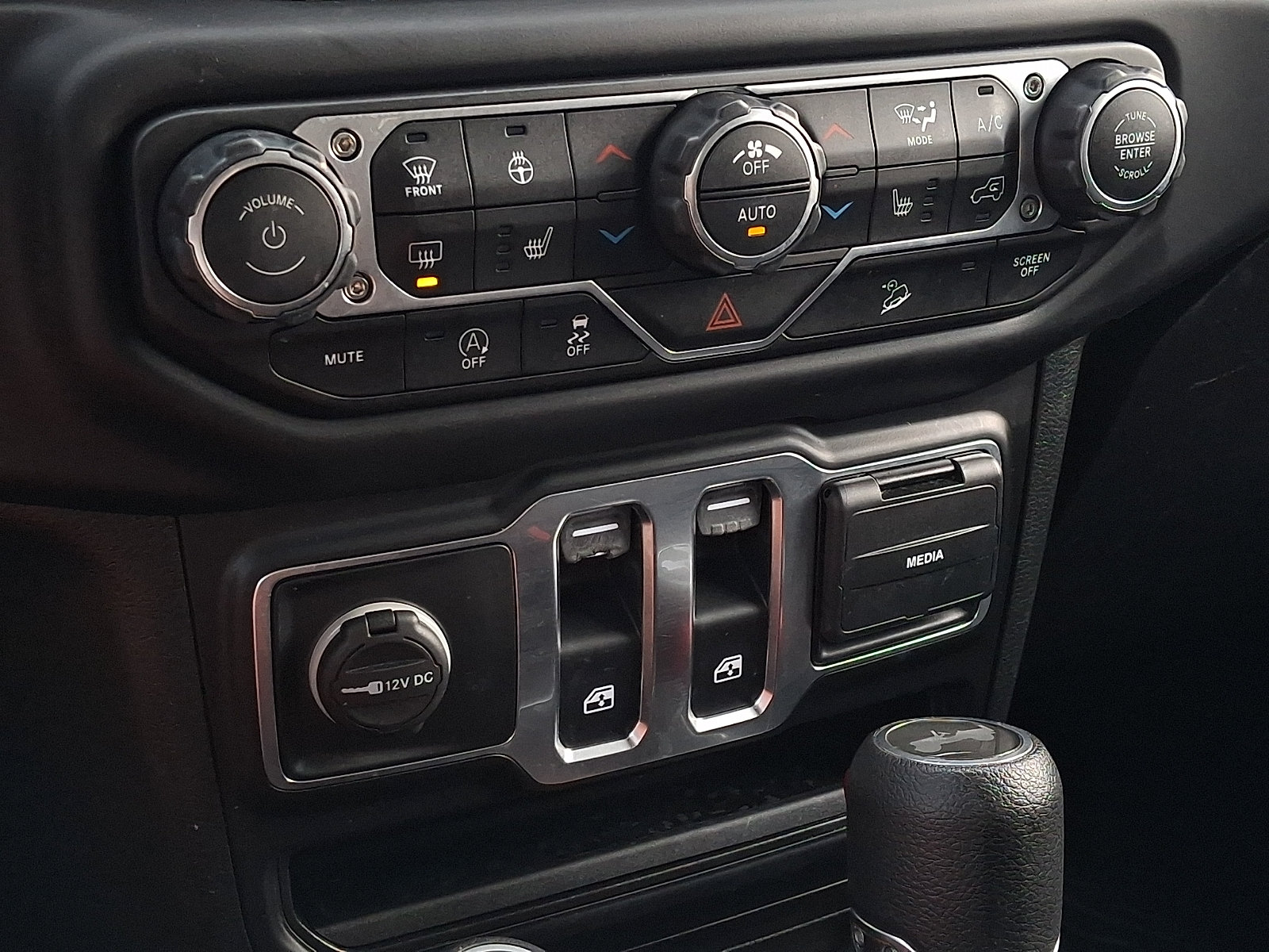 Certified 2021 Jeep Wrangler Sport AWD/4WD image 16