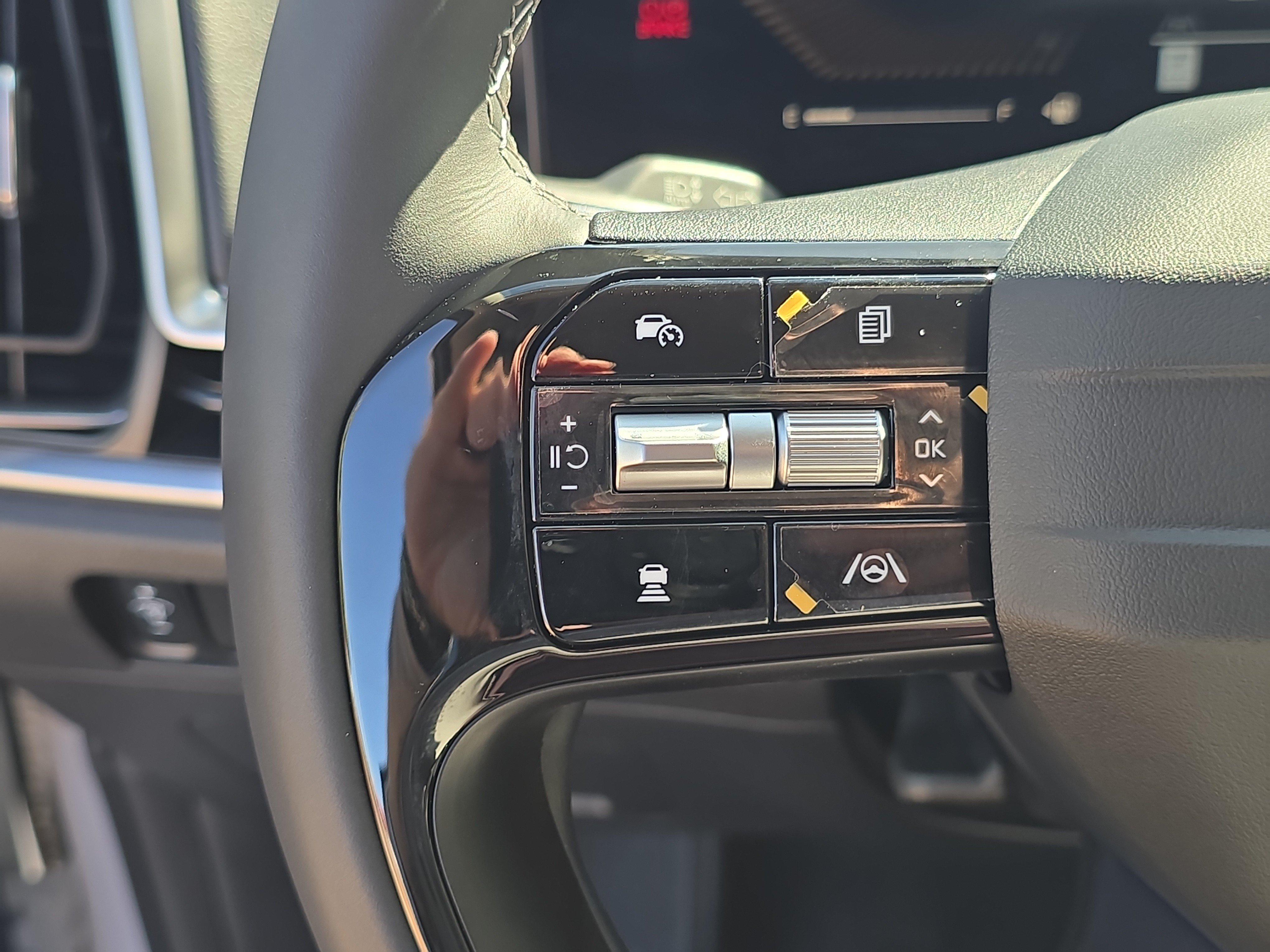 New 2026 Kia Sorento LX FWD image 28