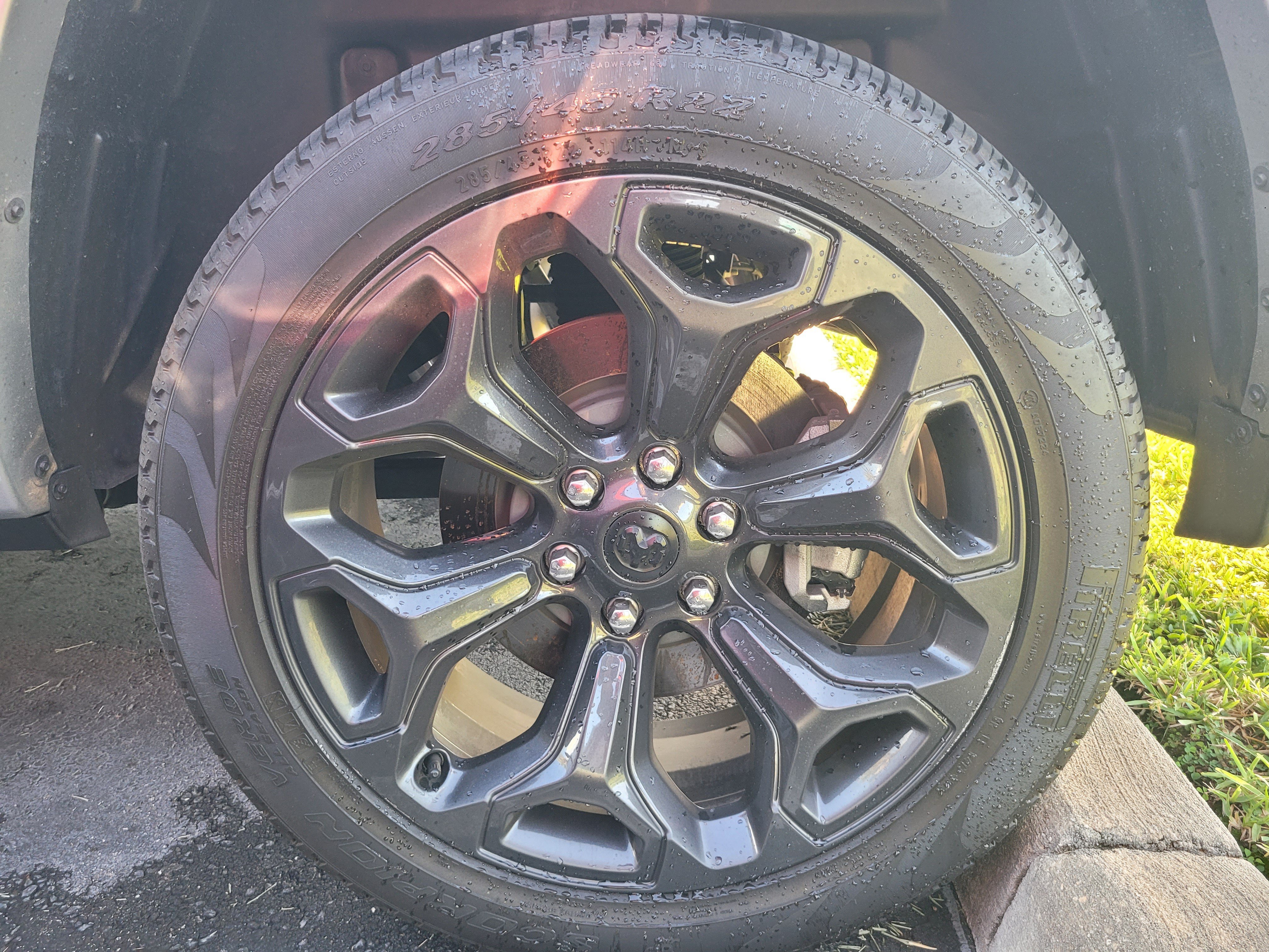 Used 2024 RAM 1500 Limited AWD/4WD image 7