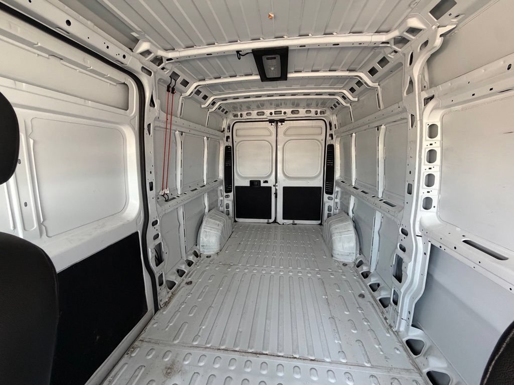 Used 2025 RAM ProMaster 2500 w/ Convenience Group FWD image 10
