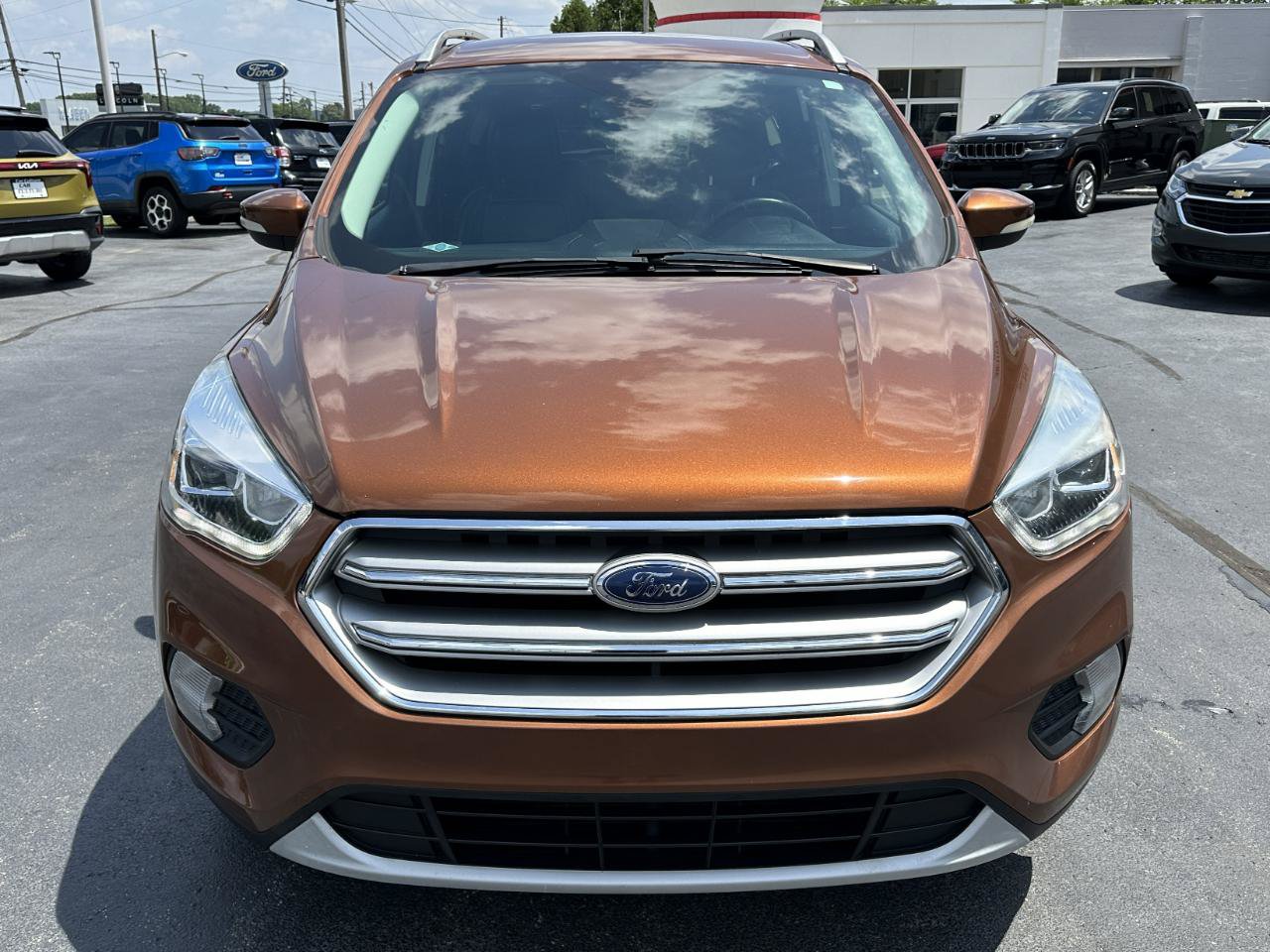 Used 2017 Ford Escape Titanium FWD image 6