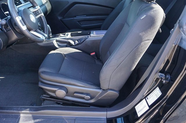 Used 2014 Ford Mustang GT image 12