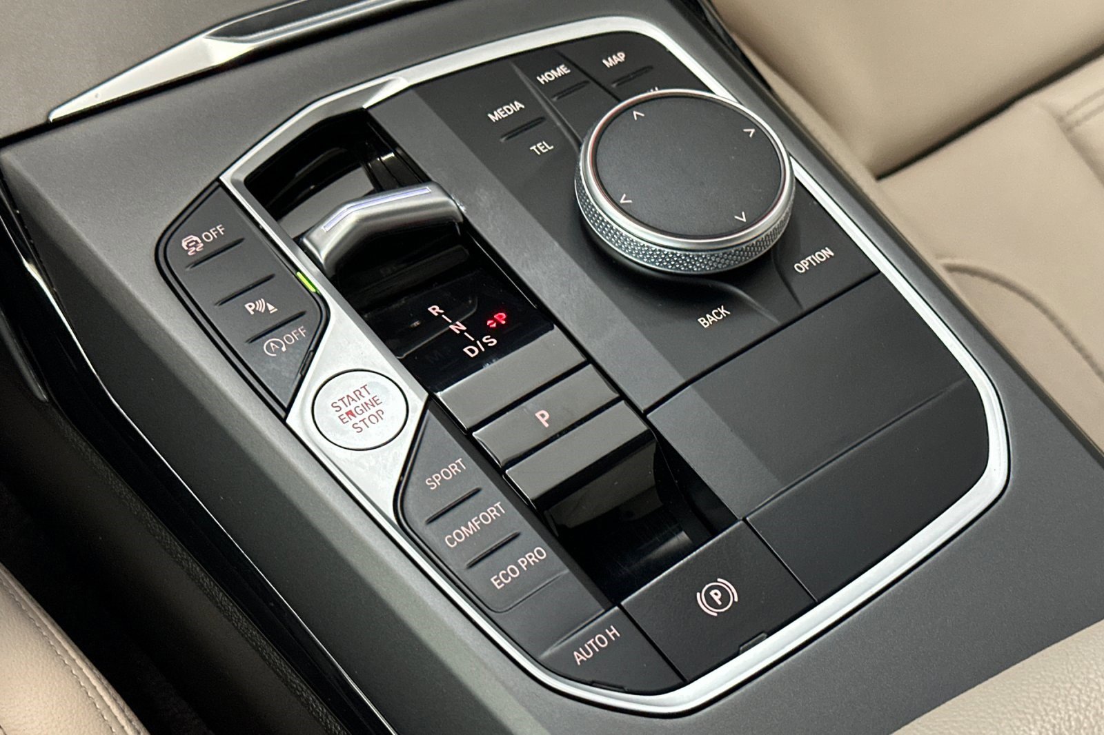 Used 2023 BMW 230i 230i w/ Convenience Package image 17