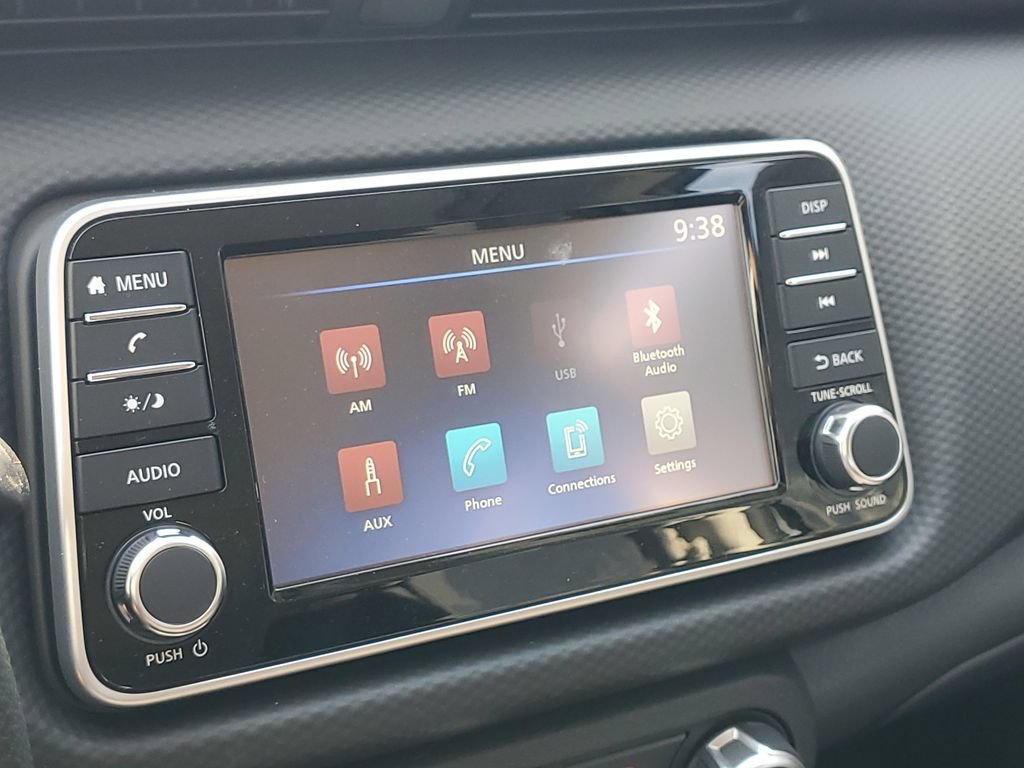 New 2025 Nissan Kicks Play S FWD image 27