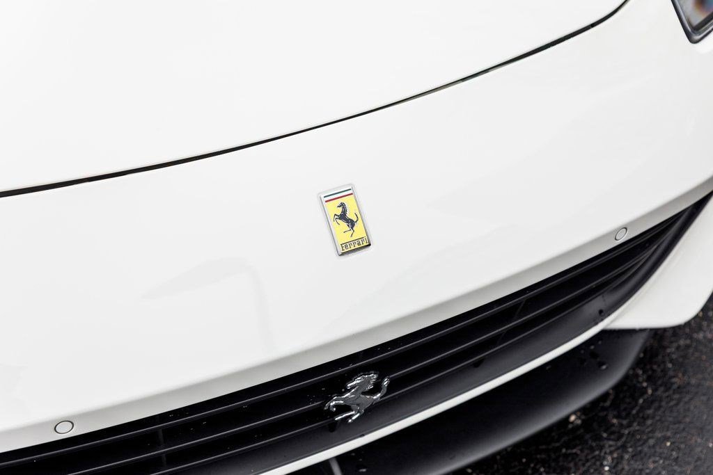 Used 2019 Ferrari GTC4Lusso image 12