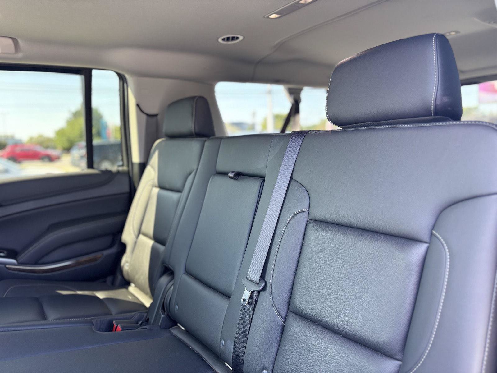Used 2020 Chevrolet Suburban LT AWD/4WD image 15