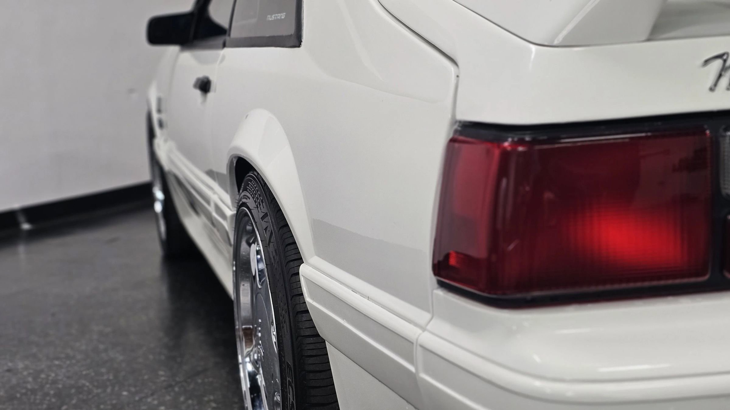 Used 1993 Ford Mustang GT RWD image 26