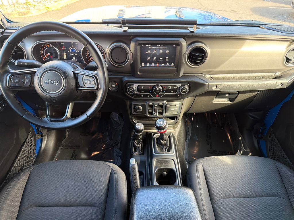 Used 2021 Jeep Gladiator Sport image 19