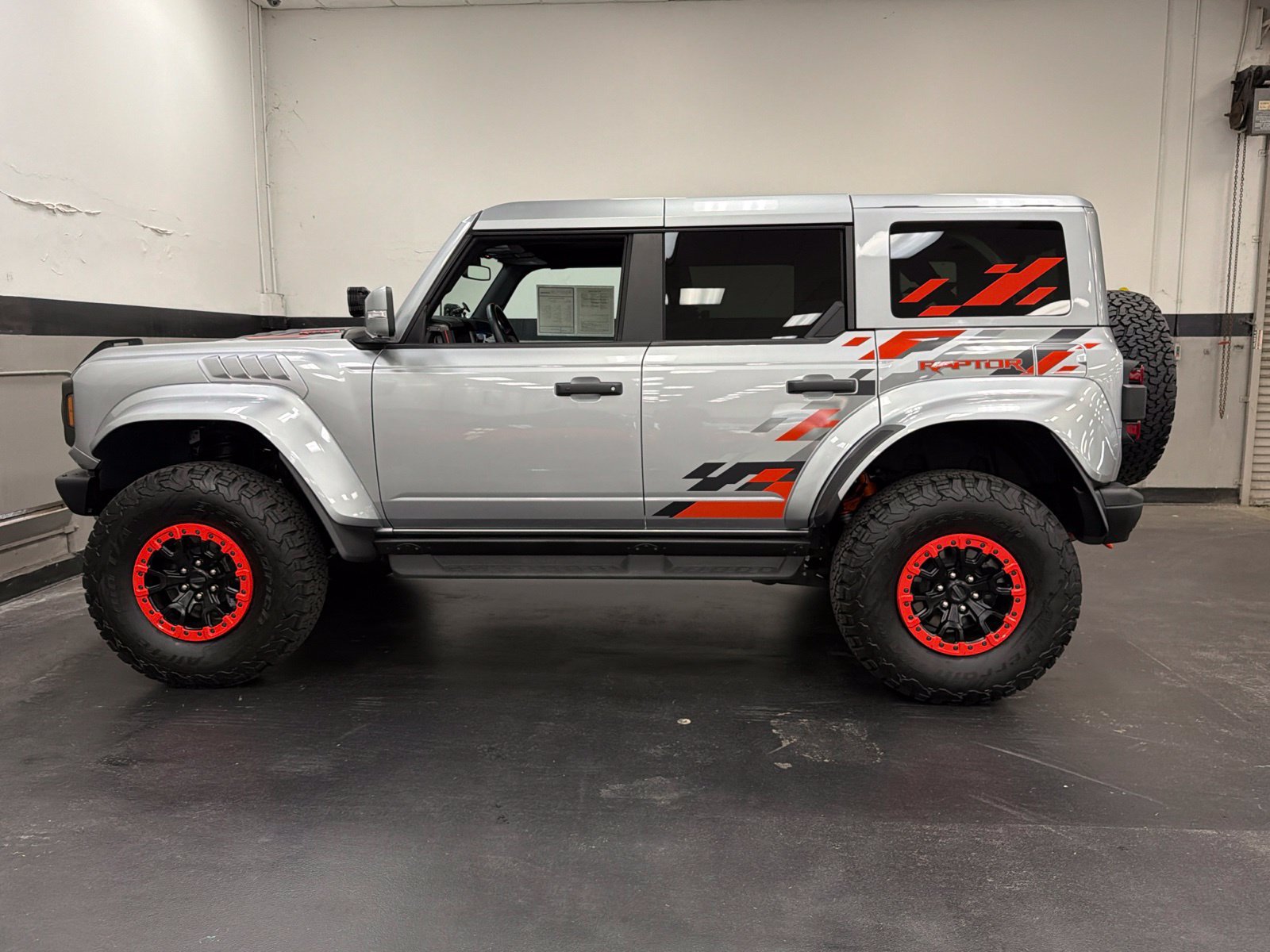 Used 2024 Ford Bronco Raptor AWD/4WD image 10