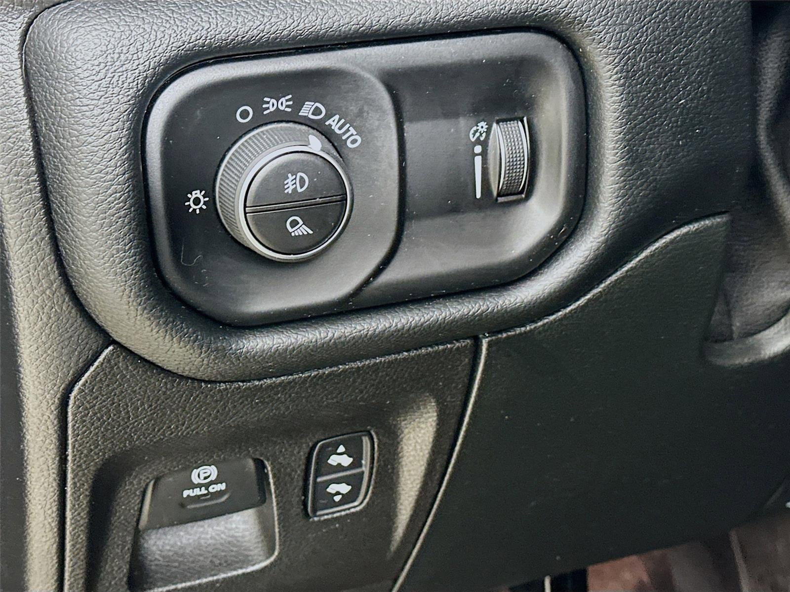 Used 2020 RAM 1500 Big Horn image 11