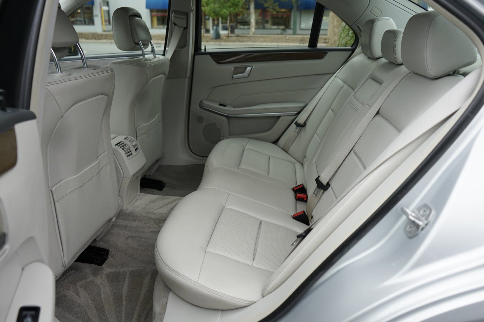 Used 2014 Mercedes-Benz E 350 Sedan image 22