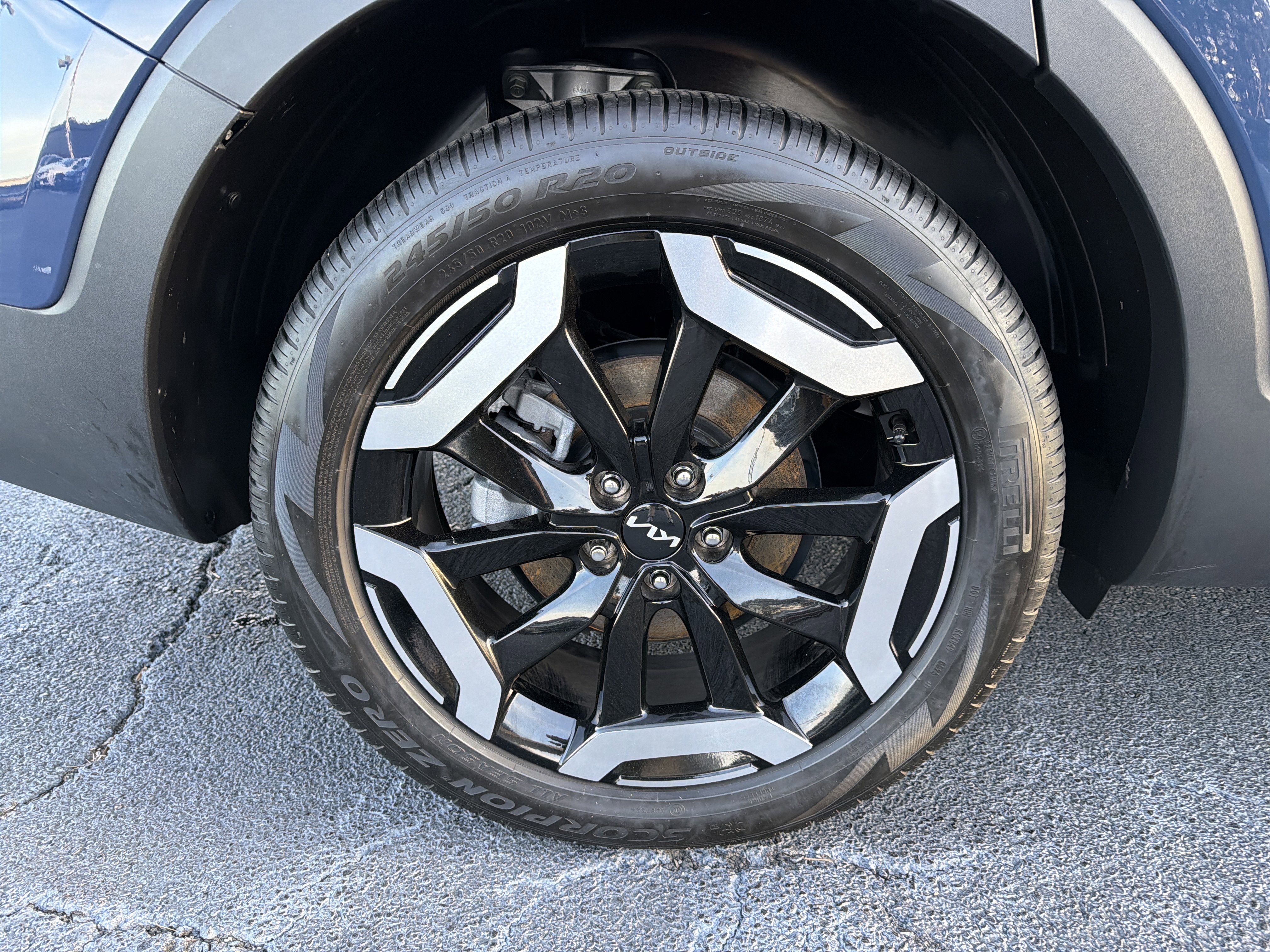 Used 2025 Kia Telluride EX image 18