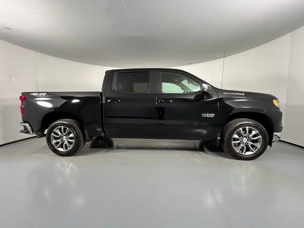 Used 2024 Chevrolet Silverado 1500 LT w/ Leather Package image 8