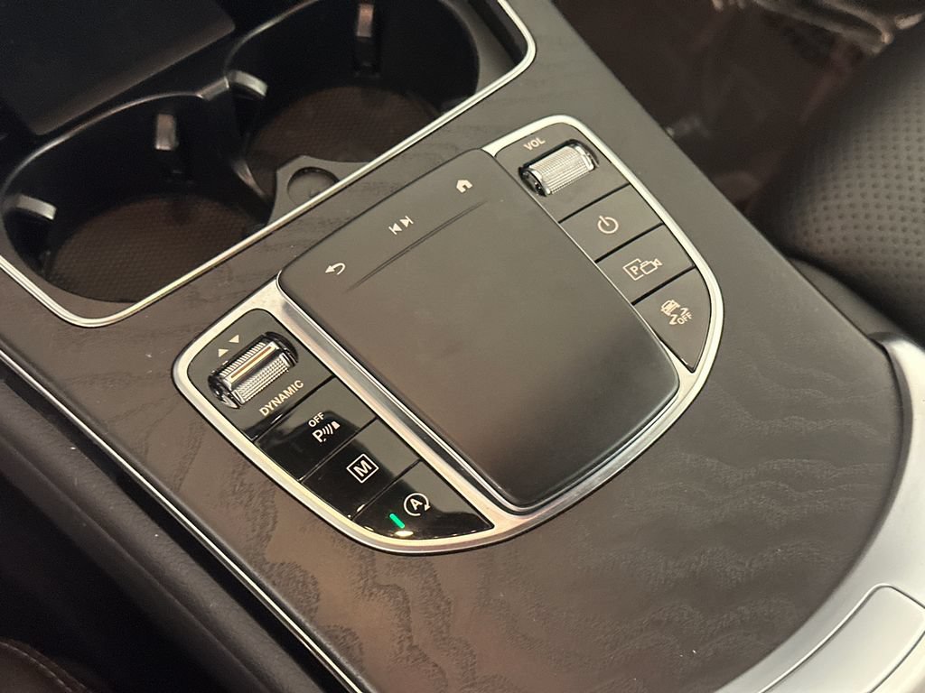 Certified 2022 Mercedes-Benz GLC 300 image 32