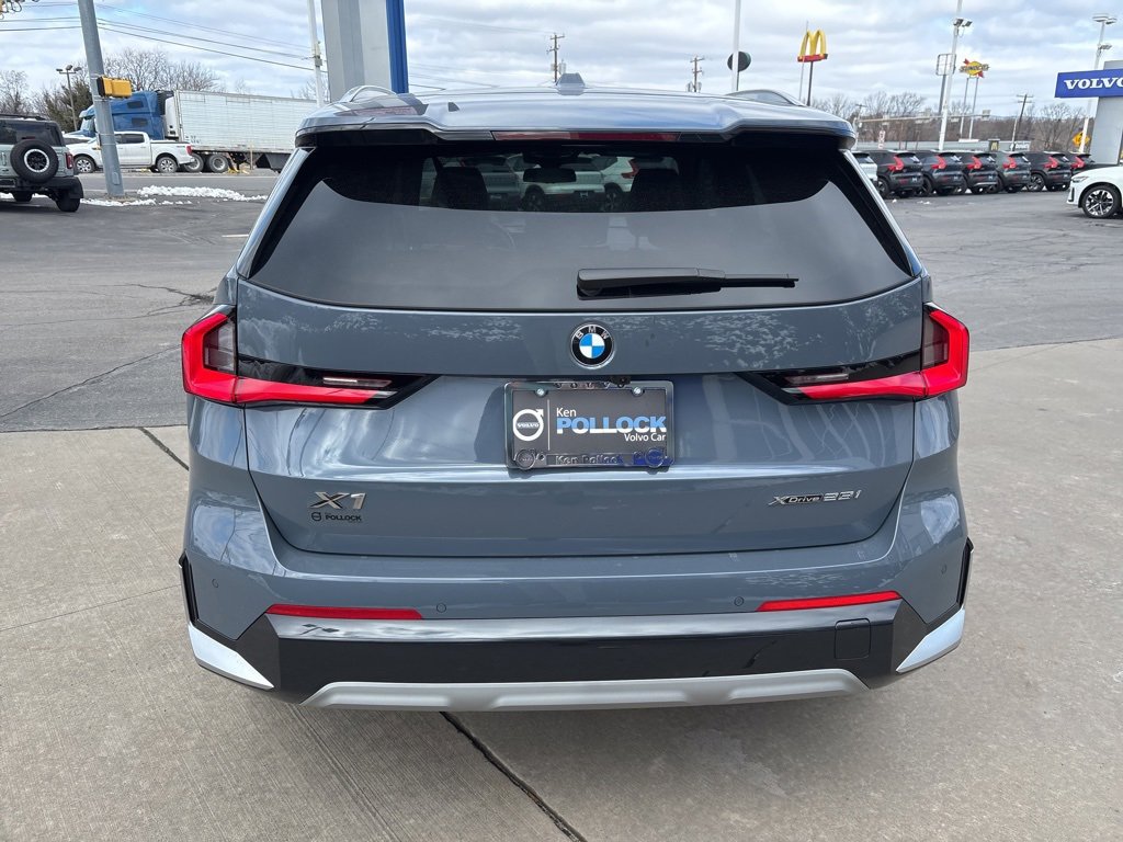 Used 2025 BMW X1 xDrive28i w/ Technology Package image 7